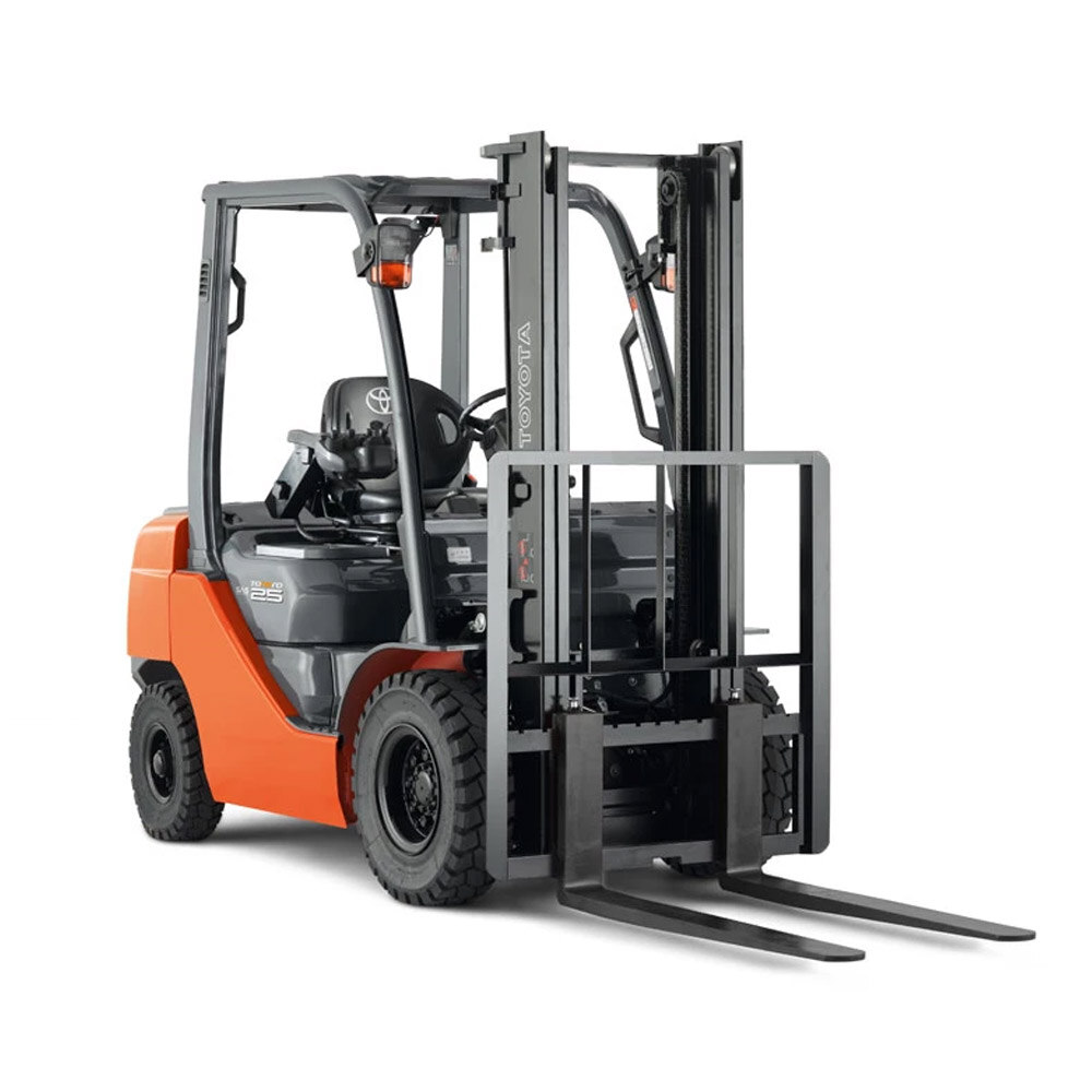 Gas/Diesel-Gabelstapler Produktbild auf weißem Hintergrund