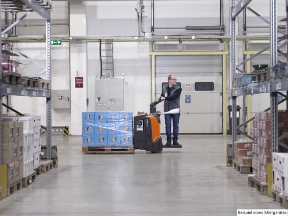 Elektrischer Niederhubwagen Niederhubwagen mit Plattform mieten (BJ: 2024)