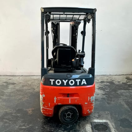 Elektrostapler Toyota 8FBEK16T (BJ: 2021)