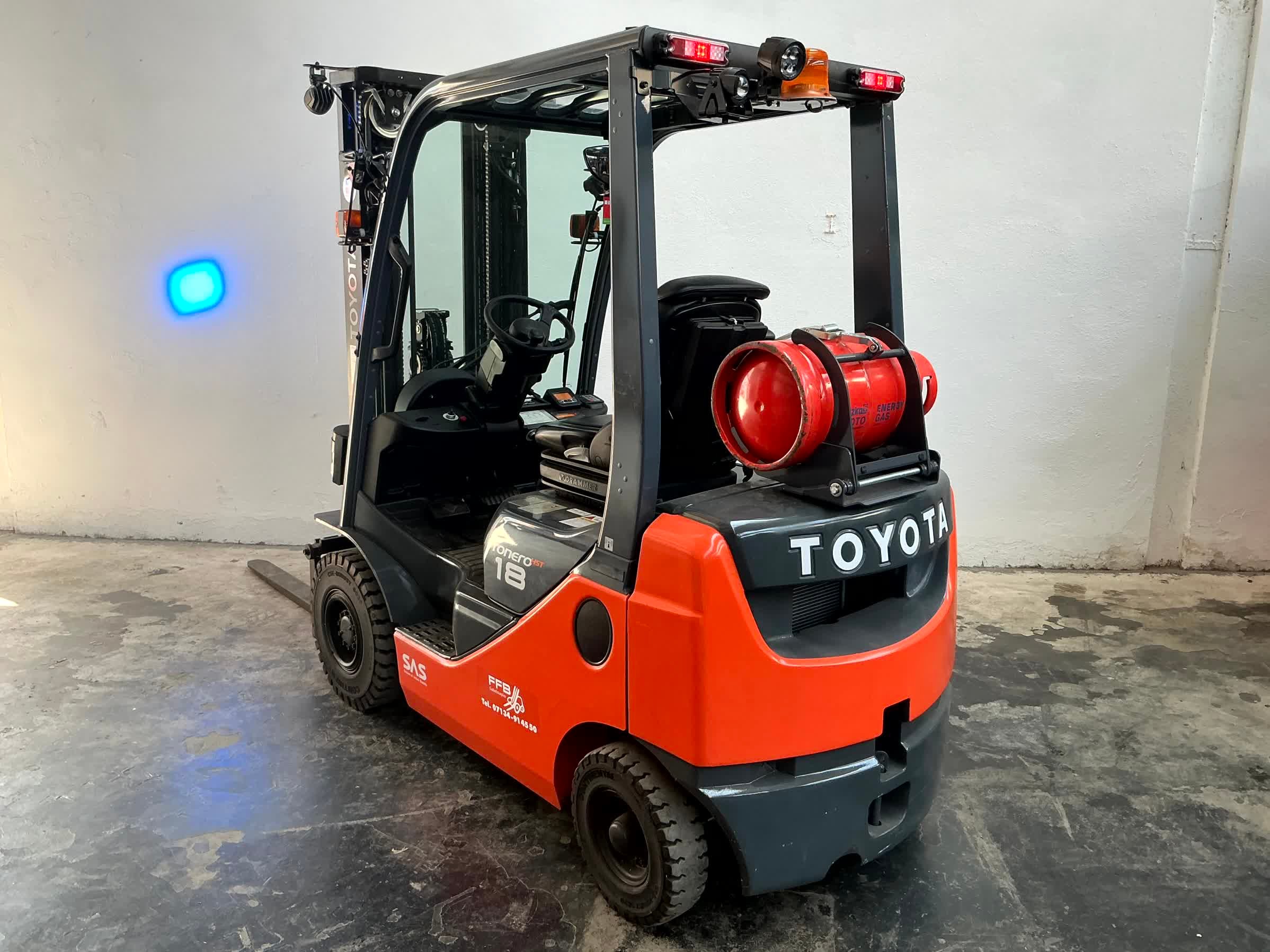 Gasstapler Toyota Tonero HST 06-8FG18F (BJ: 2019)
