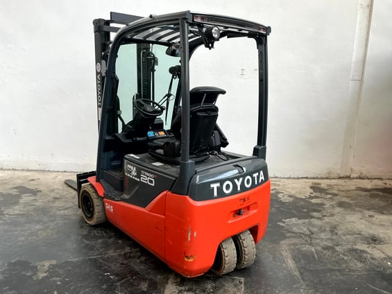 Elektrostapler Toyota 8FBE20T (BJ: 2019)