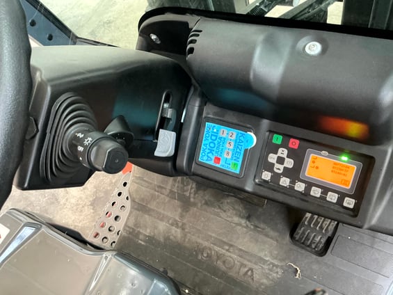 Elektrostapler Toyota 8FBE20T (BJ: 2019)