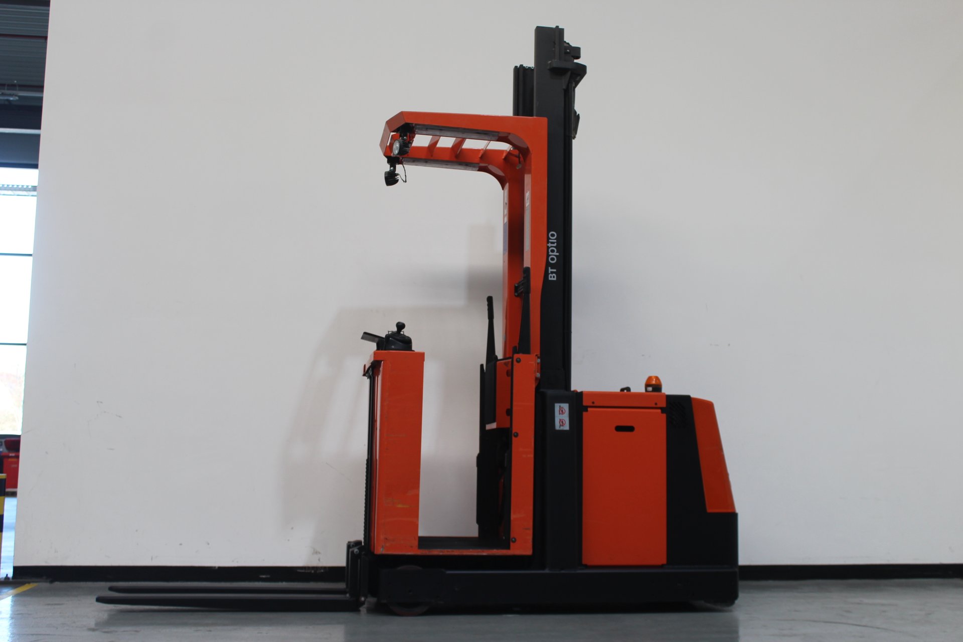 Hochhubkommissionierer Toyota OME100M (BJ: 2017)