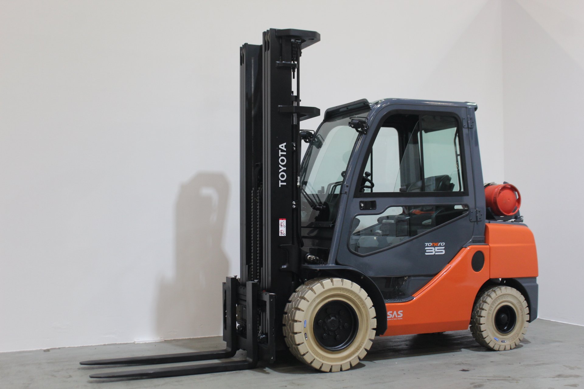 Treibgasstapler Toyota 02-8FGJF35 (BJ: 2018)