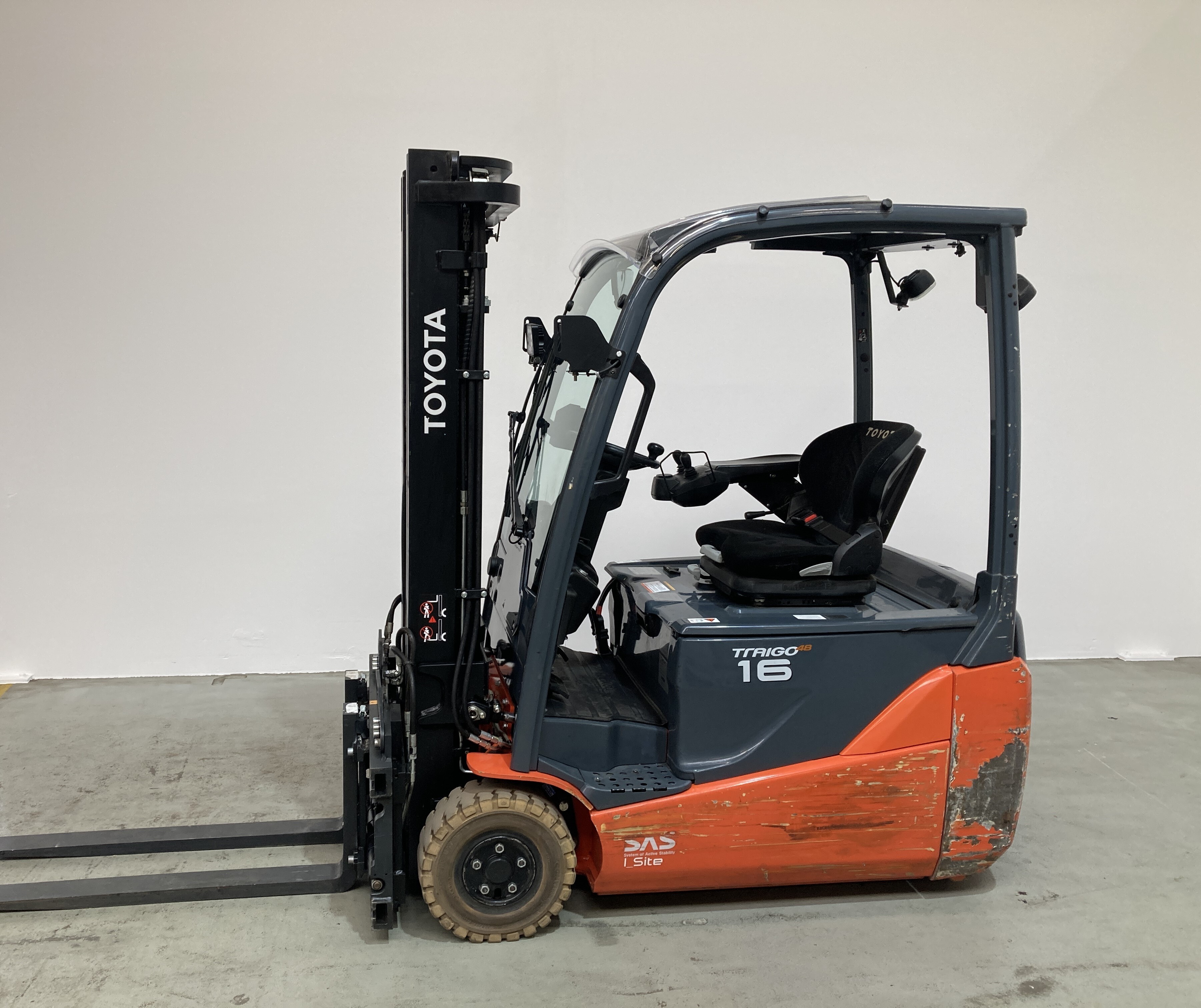 Elektro 3 Rad-Stapler Toyota 8FBE16T (BJ: 2018)