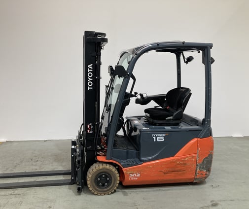 Elektro 3 Rad-Stapler Toyota 8FBE16T (BJ: 2018)