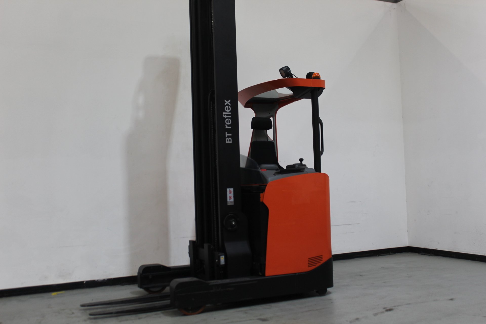 Schubmaststapler Toyota RRE160H (BJ: 2019)