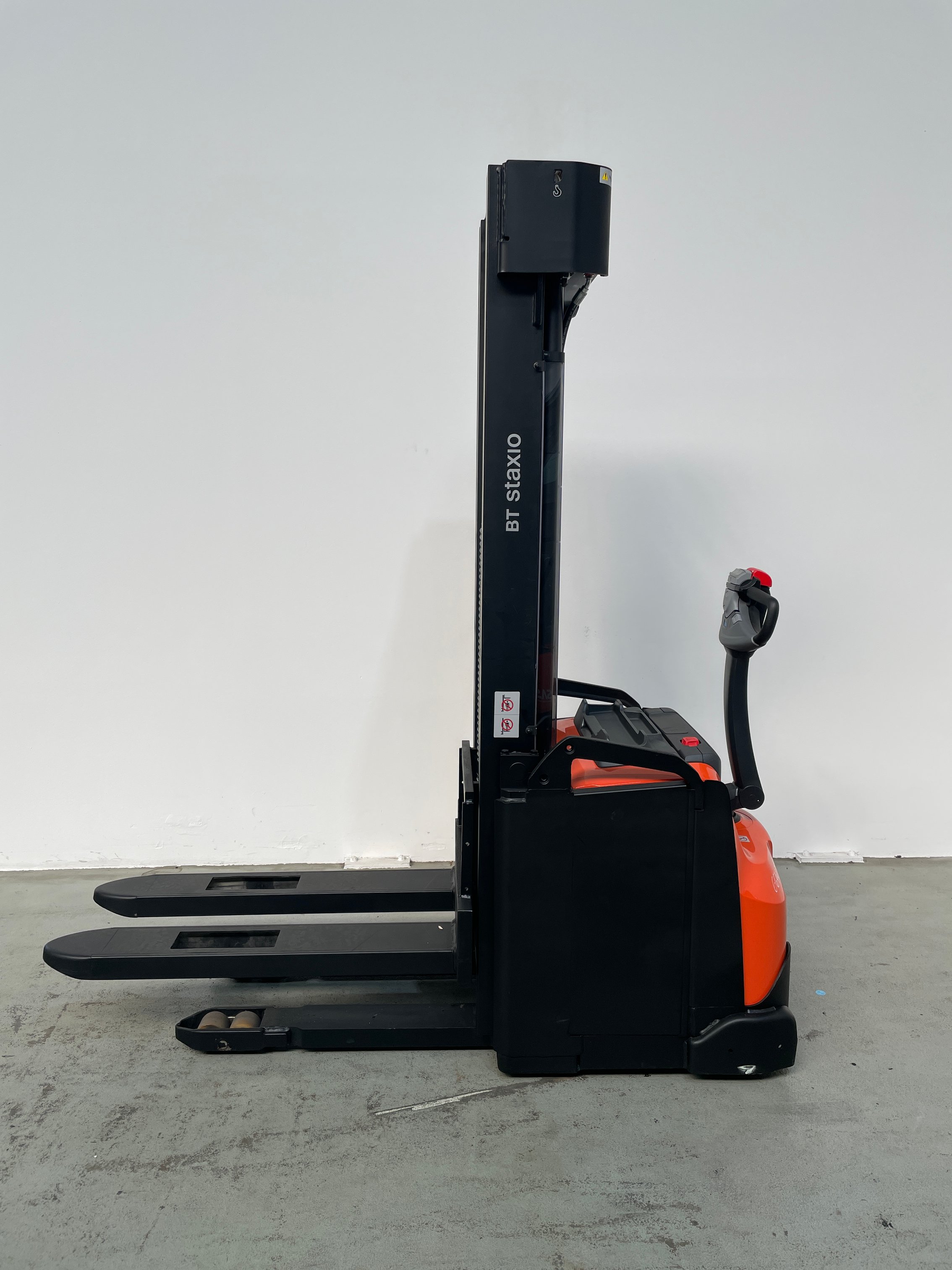 Elektrischer Hochhubwagen Toyota SWE160 (BJ: 2019)