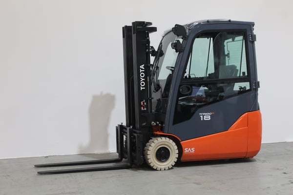 Elektro 3 Rad-Stapler Toyota 8FBE18T (BJ: 2019)