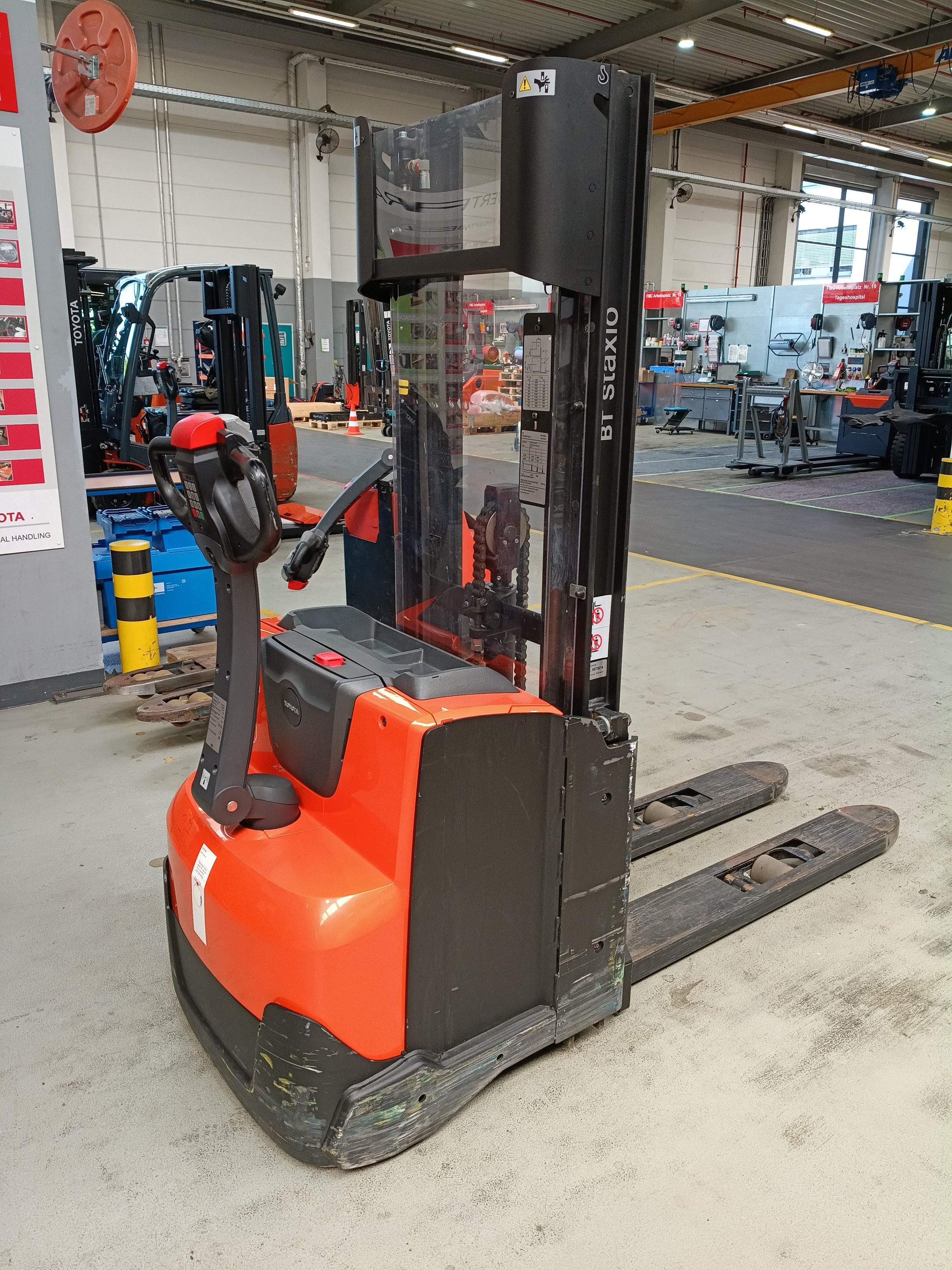 Elektrischer Hochhubwagen Toyota SWE120L (BJ: 2019)