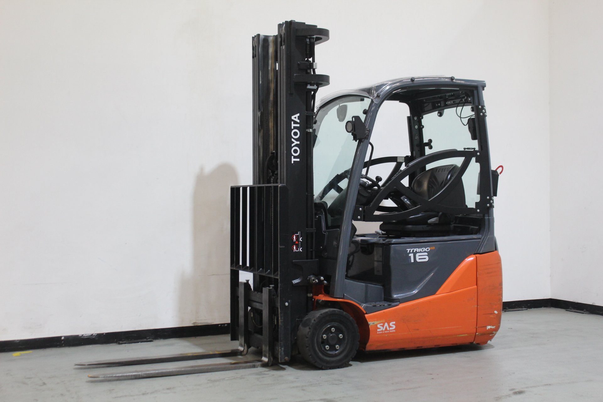 Elektro 3 Rad-Stapler Toyota 8FBEK16T (BJ: 2019)