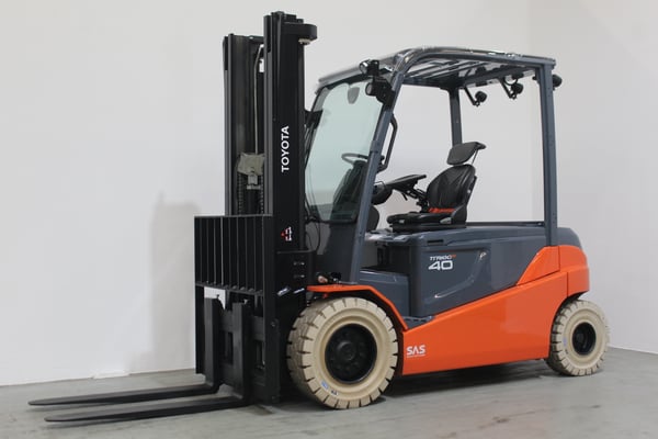 Elektro 4 Rad-Stapler Toyota 8FBMT40 (BJ: 2019)