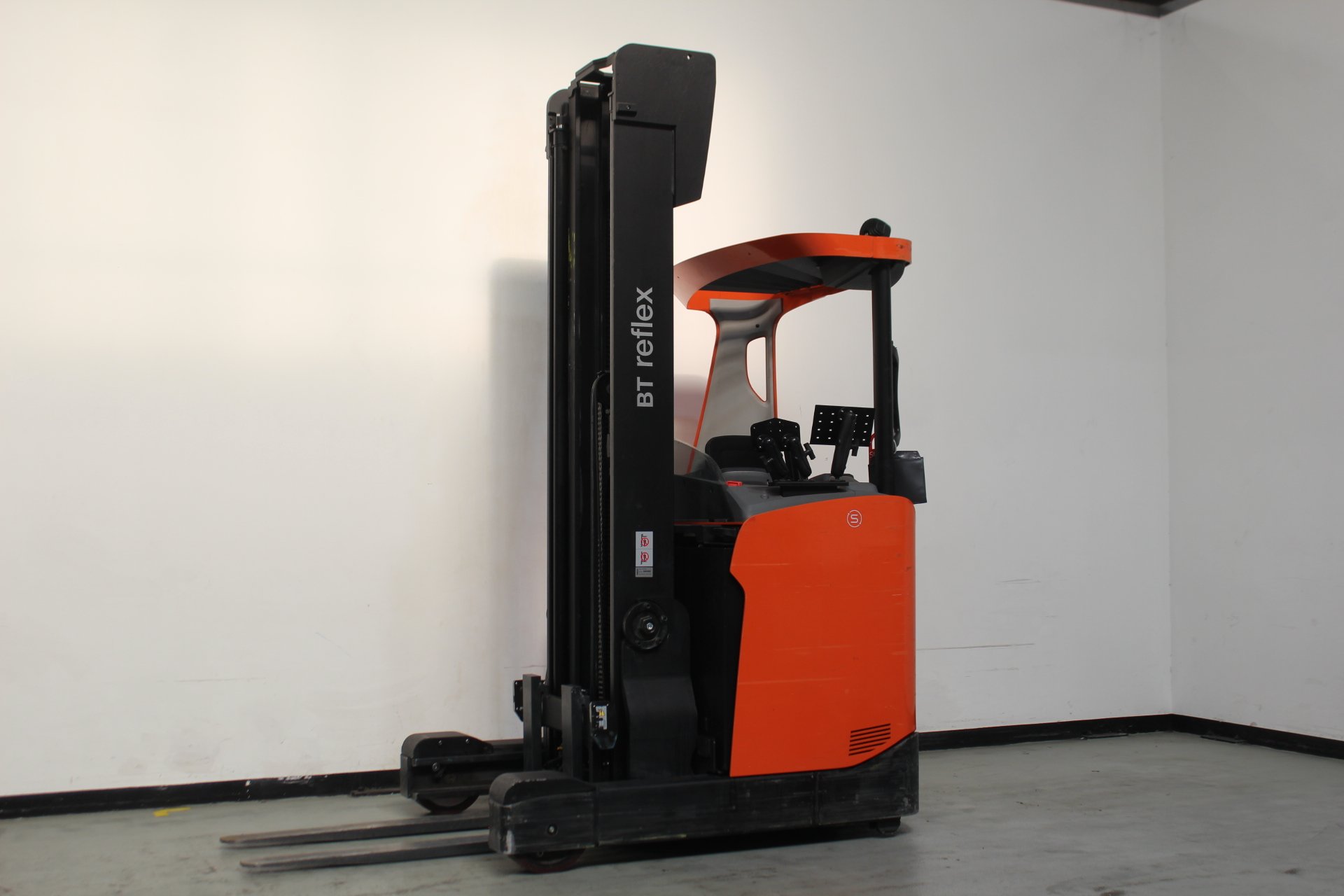 Schubmaststapler Toyota RRE140H (BJ: 2020)