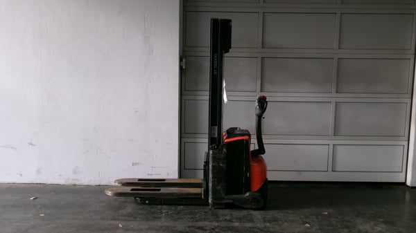 Elektrischer Hochhubwagen Toyota SWE120 (BJ: 2019)