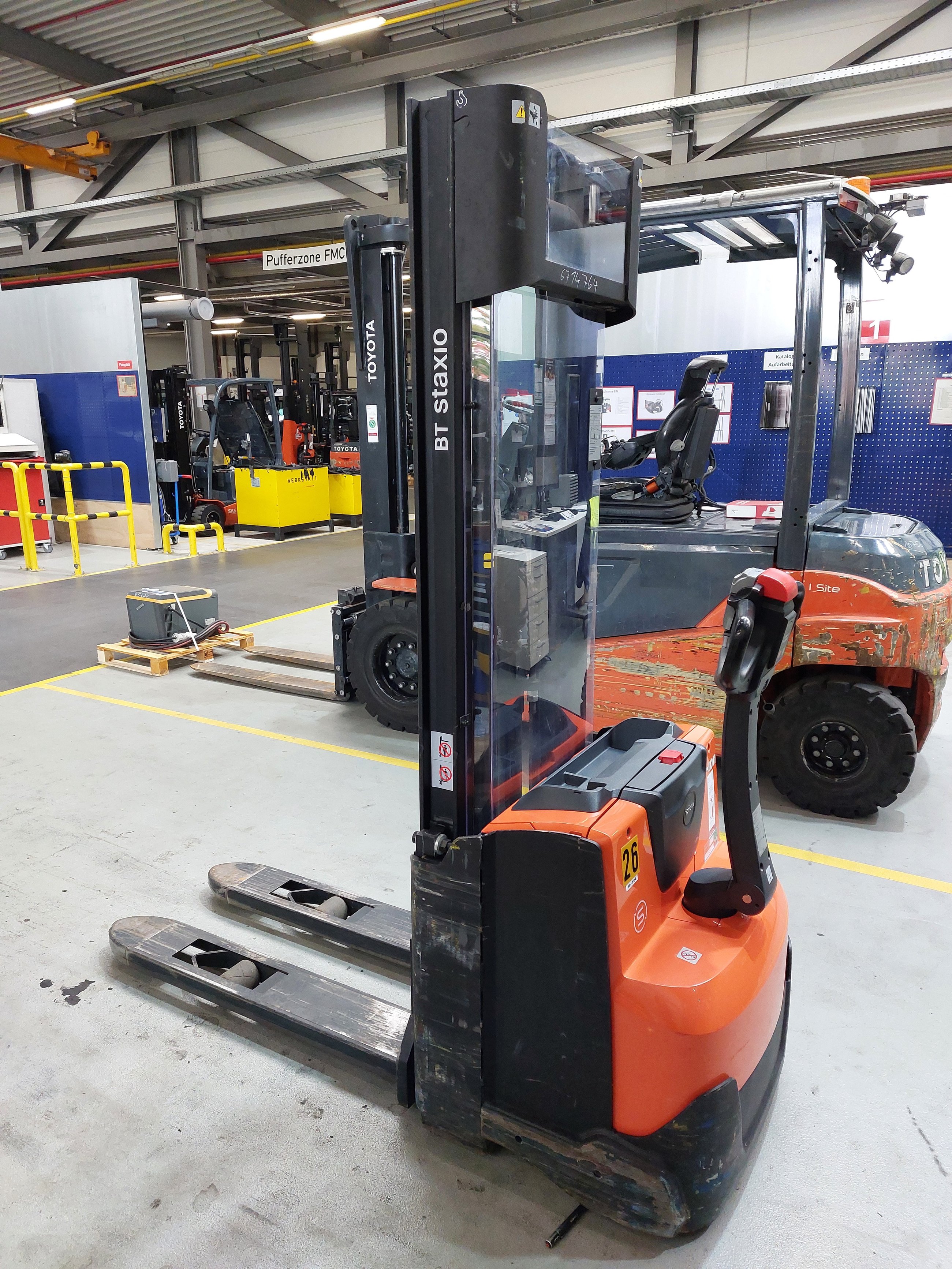 Elektrischer Hochhubwagen Toyota SWE120 (BJ: 2019)