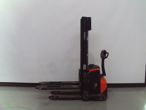 Elektrischer Hochhubwagen Toyota SWE120 (BJ: 2019)