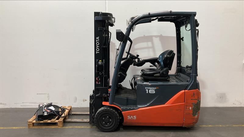 Elektro 3 Rad-Stapler Toyota 8FBE16T (BJ: 2019)