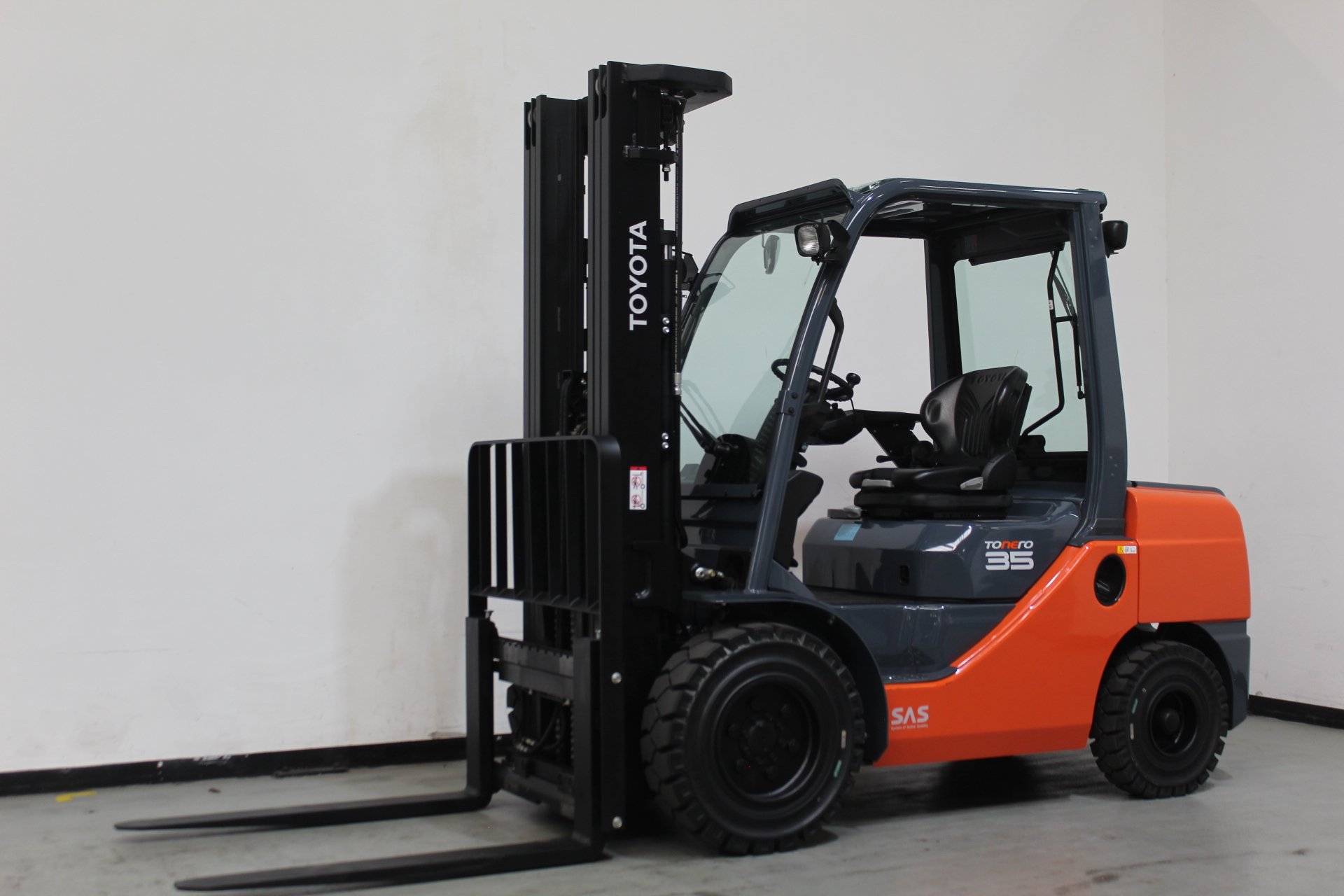 Dieselstapler Toyota 02-8FDJF35 (BJ: 2020)