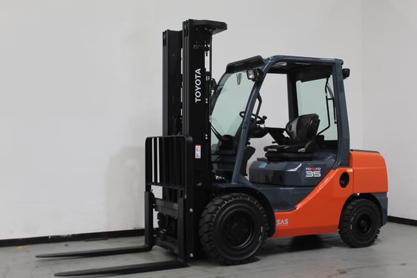 Dieselstapler Toyota 02-8FDJF35 (BJ: 2020)