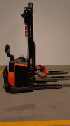 Elektrischer Hochhubwagen Toyota SWE120 (BJ: 2020)