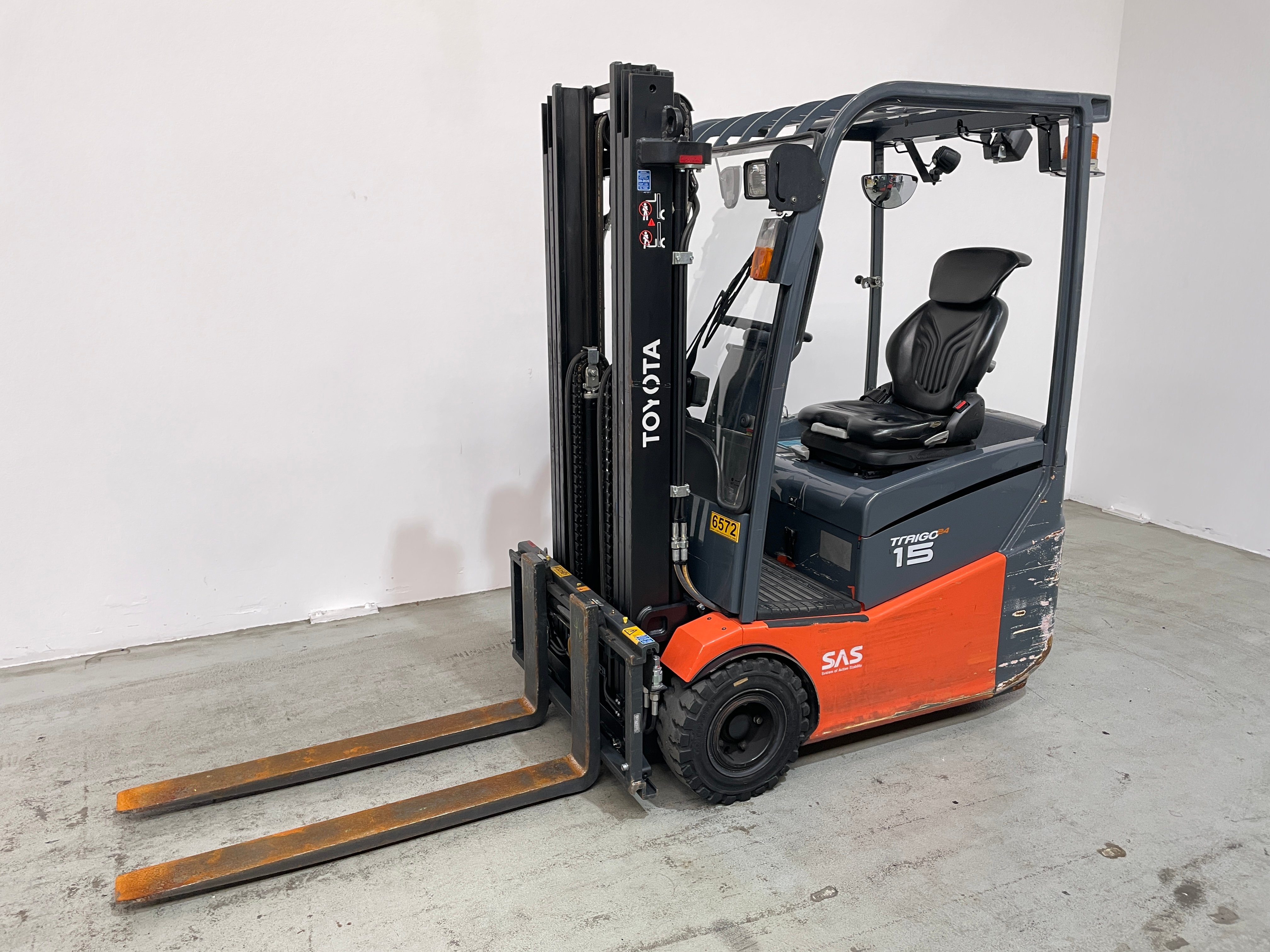 Elektro 3 Rad-Stapler Toyota 7FBEST15 (BJ: 2020)