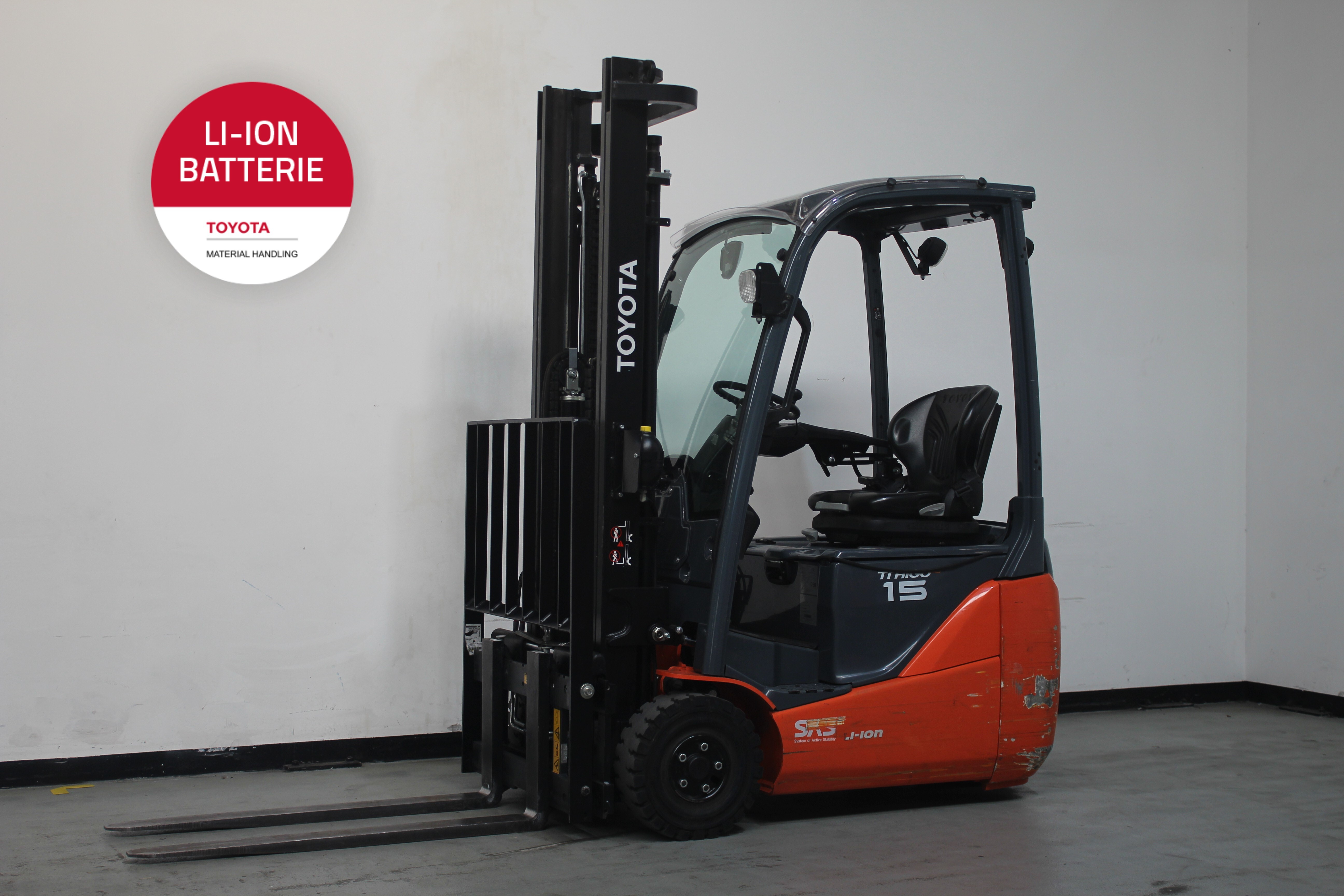 Elektro 3 Rad-Stapler Toyota 8FBE15T (BJ: 2020)