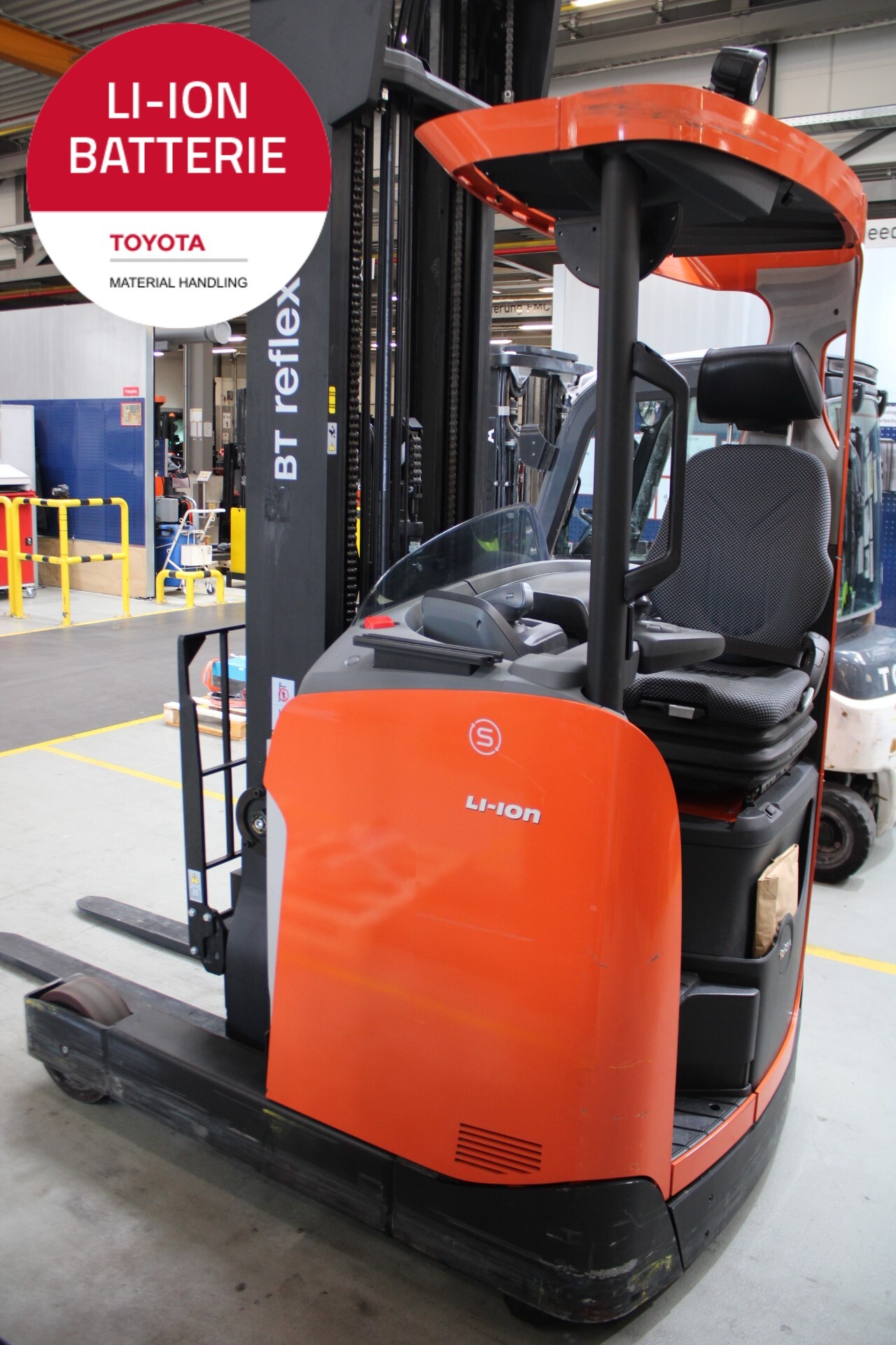 Schubmaststapler Toyota RRE140H (BJ: 2020)