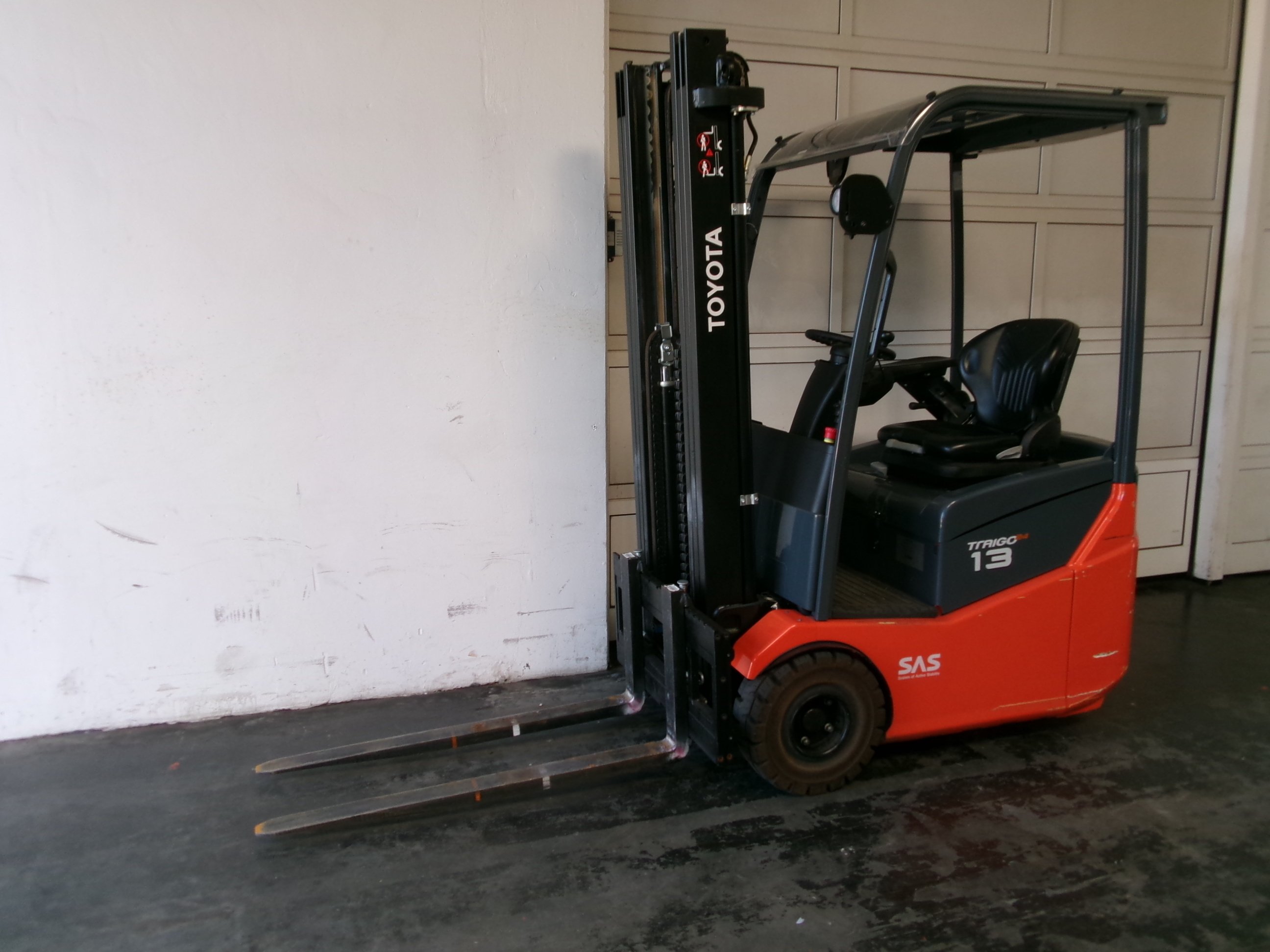 Elektro 3 Rad-Stapler Toyota 7FBEST13 (BJ: 2020)