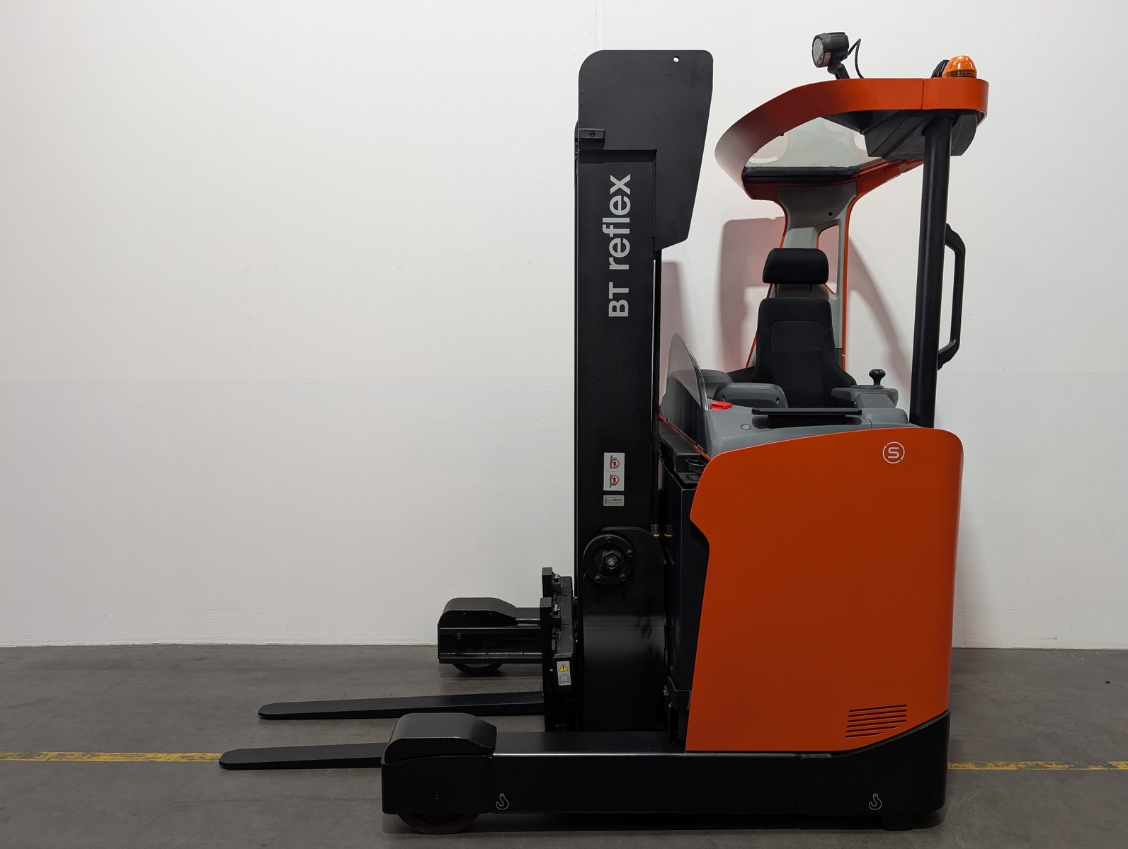 Schubmaststapler Toyota RRE160H (BJ: 2020)