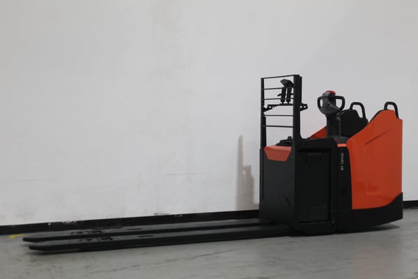 Elektrischer Niederhubwagen Toyota LPE250 (BJ: 2020)