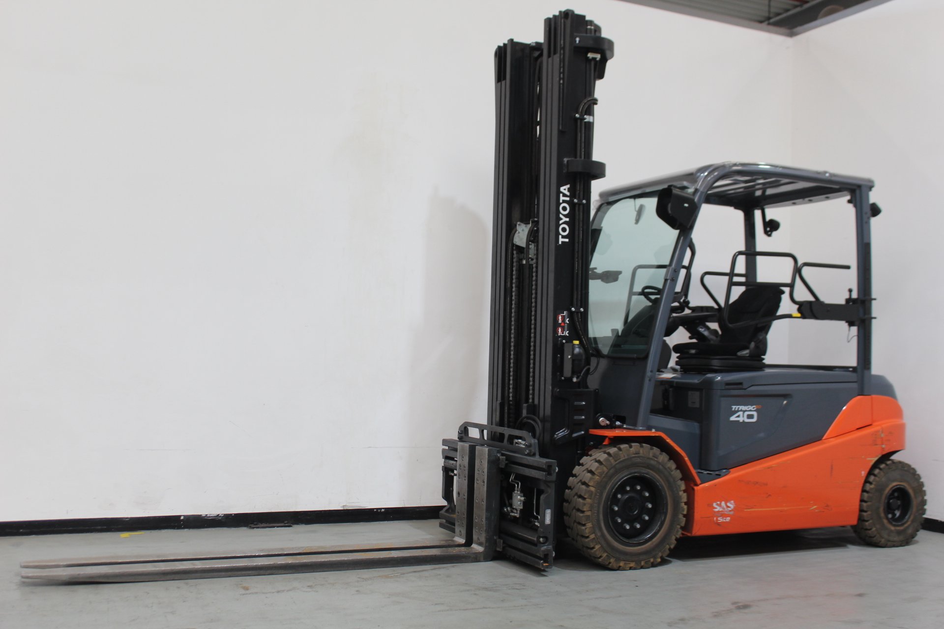 Elektro 4 Rad-Stapler Toyota 8FBMT40 (BJ: 2020)