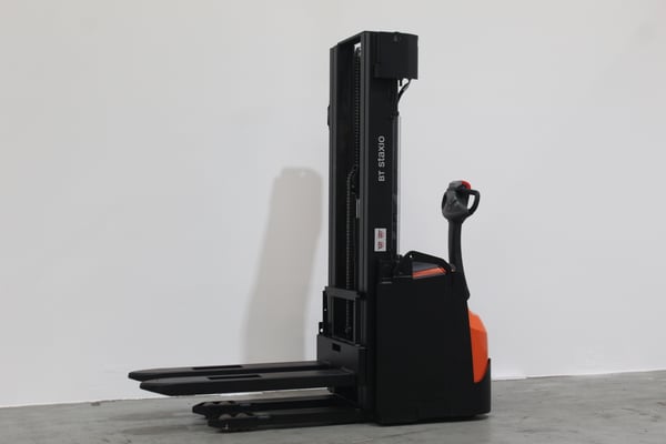 Elektrischer Hochhubwagen Toyota SWE160 (BJ: 2020)