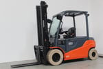 Elektro 4 Rad-Stapler Toyota 8FBMT50 (BJ: 2020)