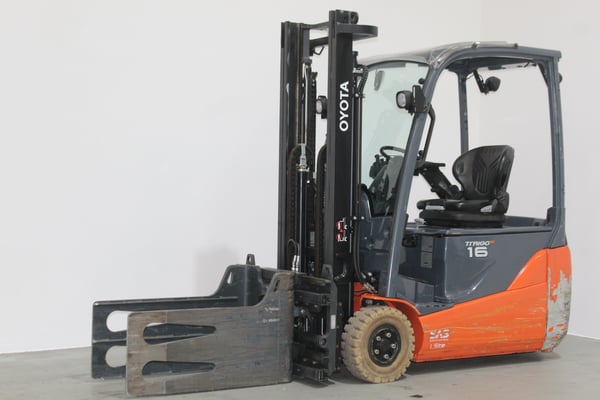 Elektro 3 Rad-Stapler Toyota 8FBE16T (BJ: 2020)