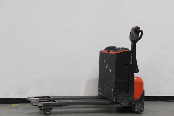 Elektrischer Niederhubwagen Toyota LWE180 (BJ: 2020)