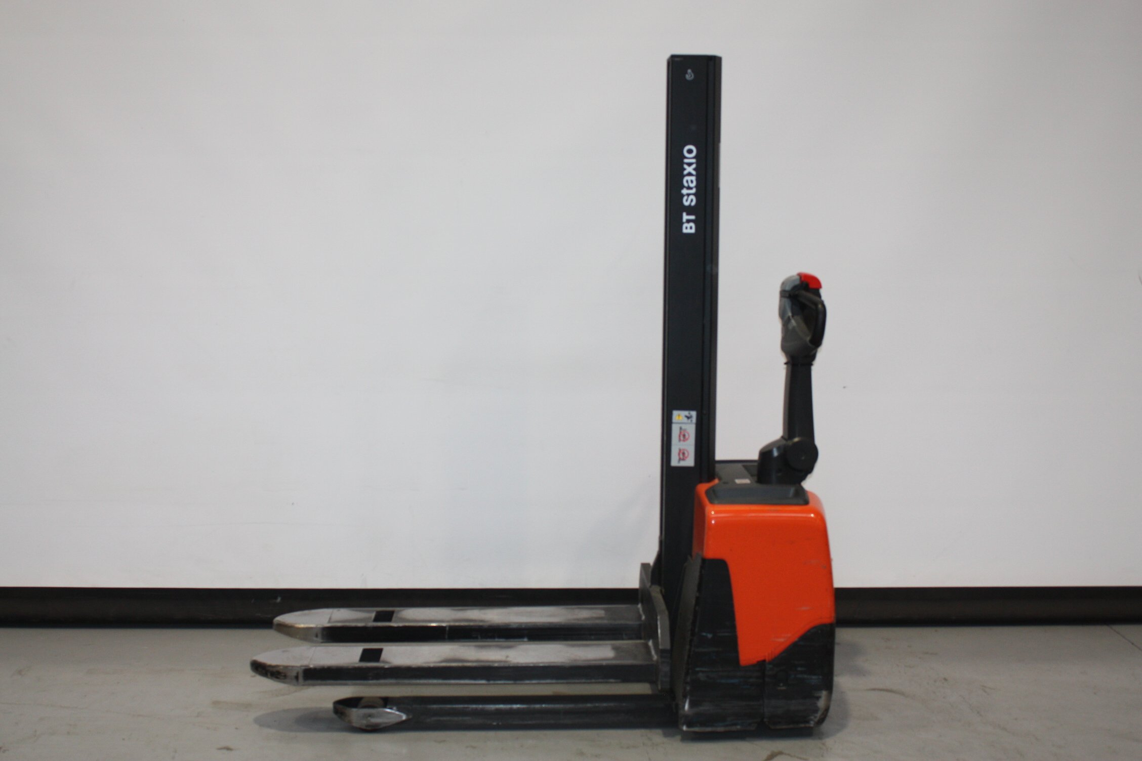 Elektrischer Hochhubwagen Toyota HWE100 (BJ: 2020)