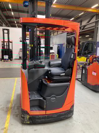 Schubmaststapler Toyota RRE160HE (BJ: 2020)