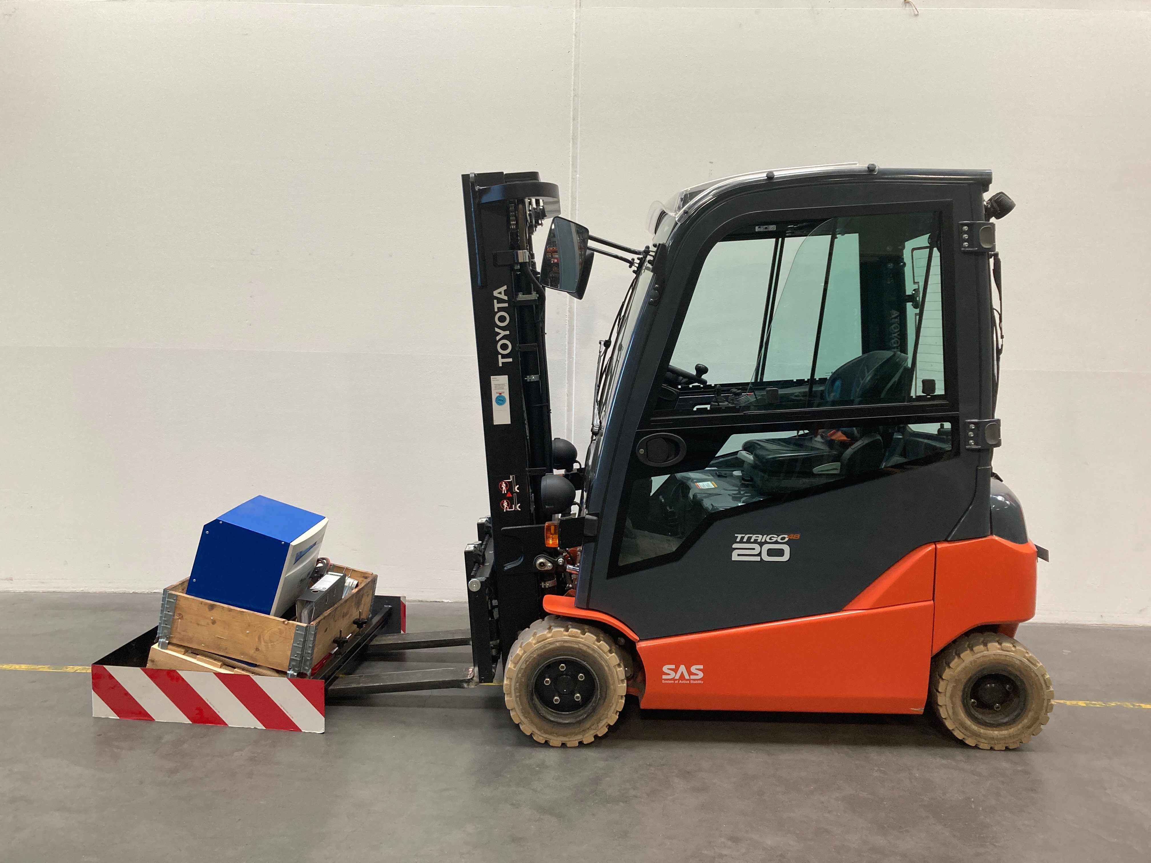 Elektro 4 Rad-Stapler Toyota 8FBM20T (BJ: 2020)