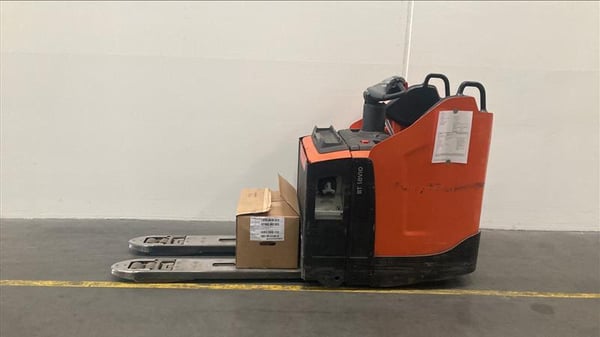 Elektrischer Niederhubwagen Toyota LPE200 (BJ: 2020)