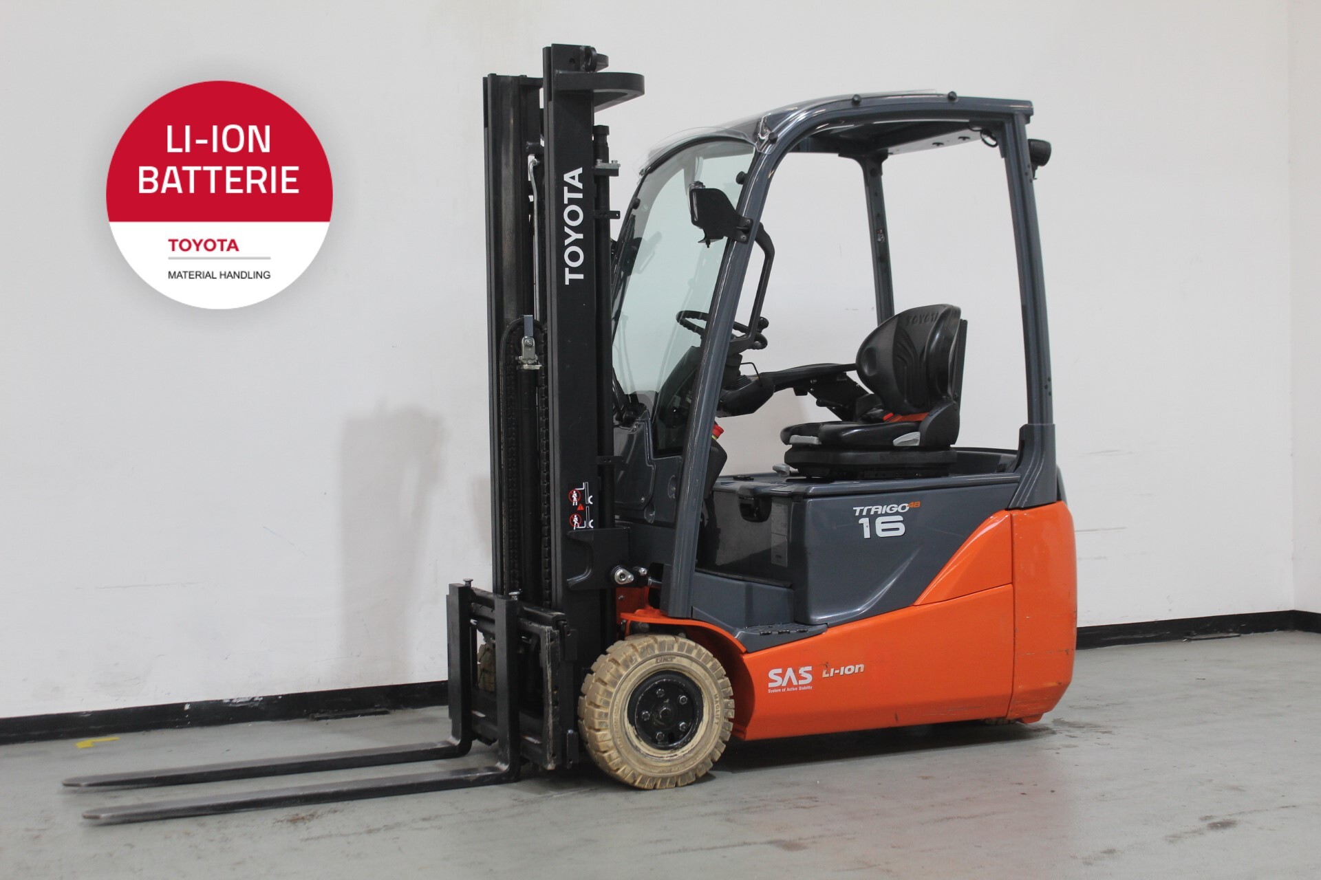 Elektro 3 Rad-Stapler Toyota 8FBEK16T (BJ: 2021)