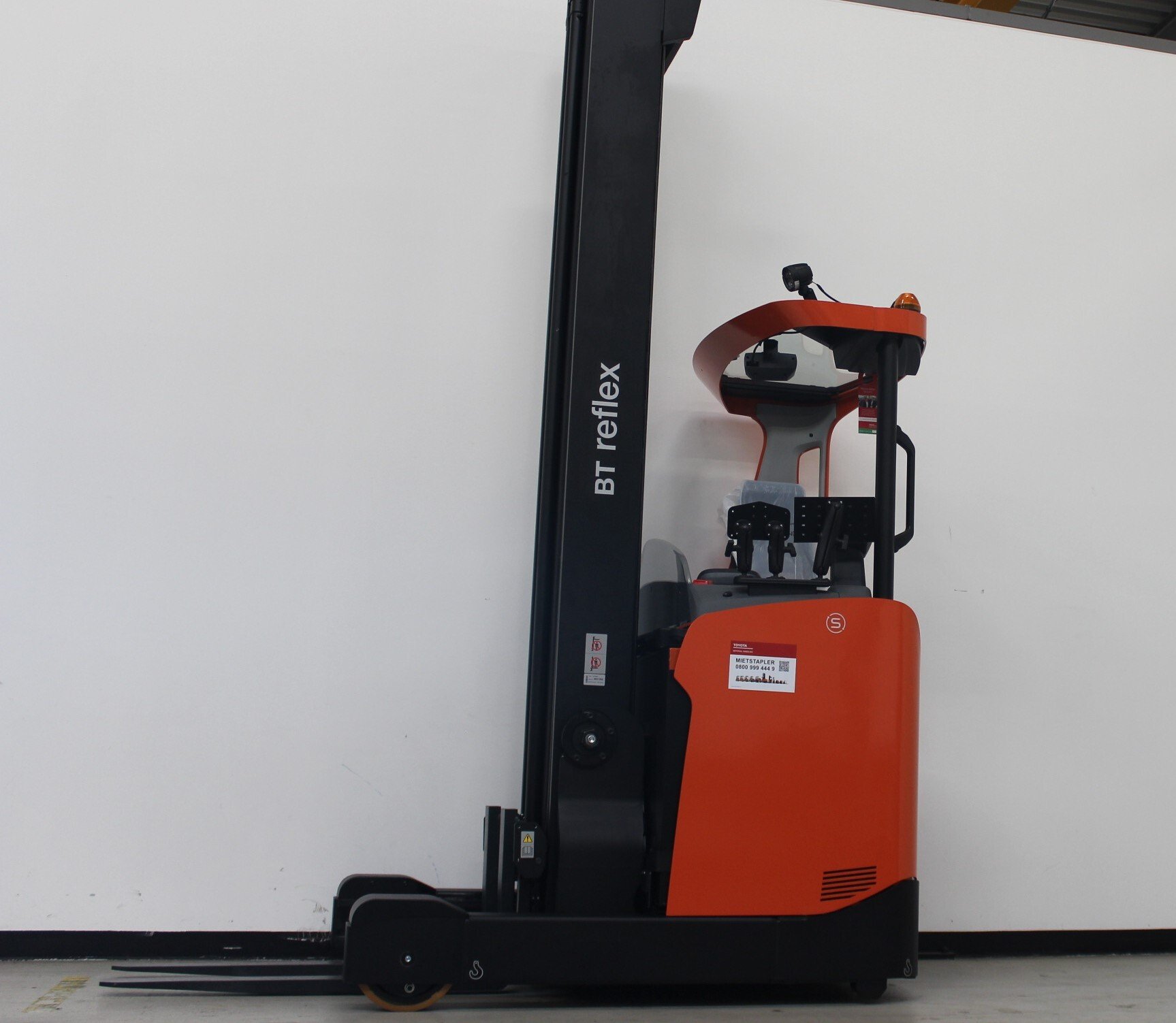 Schubmaststapler Toyota RRE160H (BJ: 2021)
