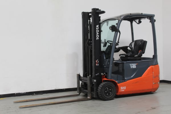 Elektro 3 Rad-Stapler Toyota 8FBE16T (BJ: 2021)