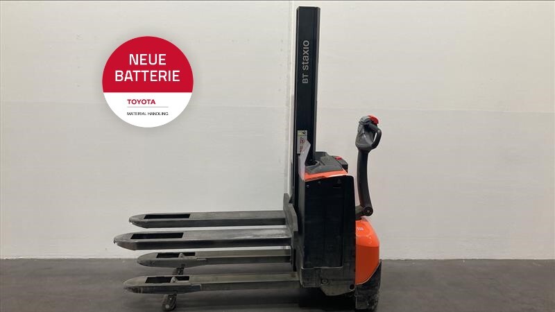 Elektrischer Hochhubwagen Toyota SWE080L (BJ: 2021)