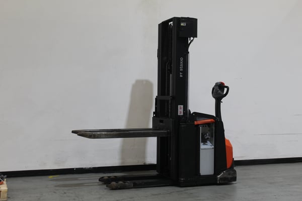 Elektrischer Hochhubwagen Toyota SWE160 (BJ: 2021)