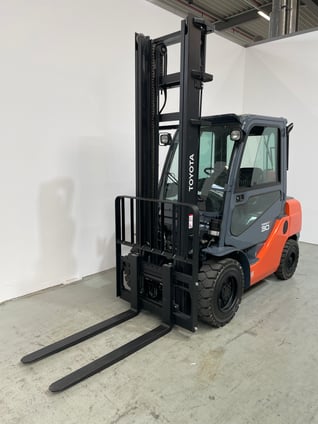 Treibgasstapler Toyota 06-8FG30F (BJ: 2021)