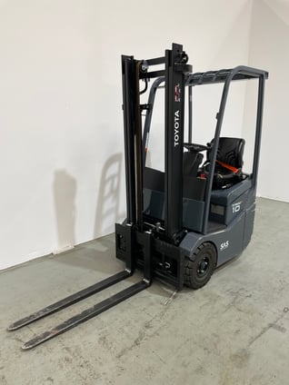 Elektro 3 Rad-Stapler Toyota 7FBEST10 (BJ: 2021)