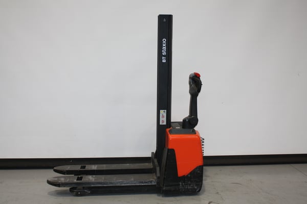 Elektrischer Hochhubwagen Toyota HWE100 (BJ: 2021)