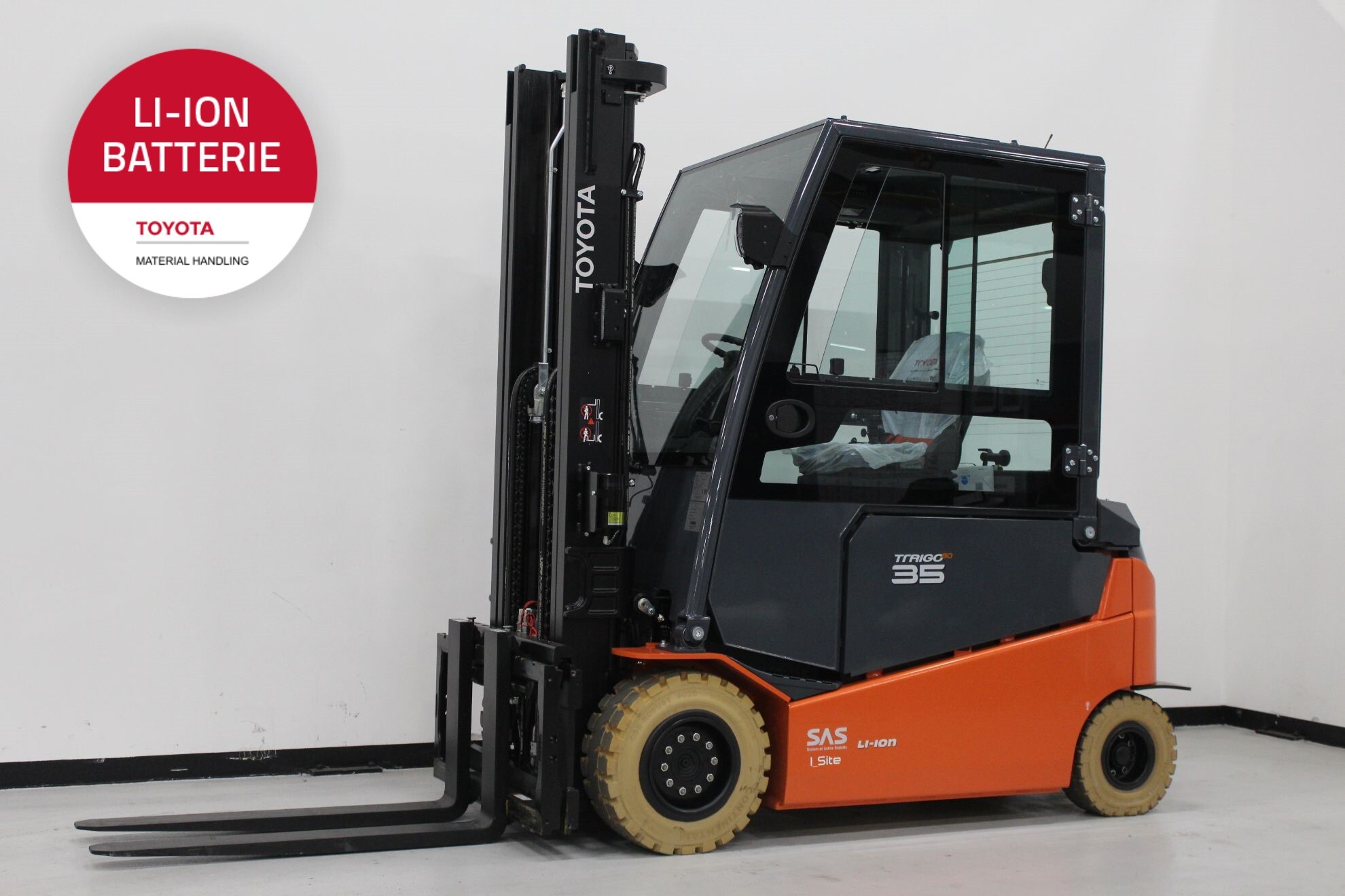 Elektro 4 Rad-Stapler Toyota 8FBMT35 (BJ: 2021)