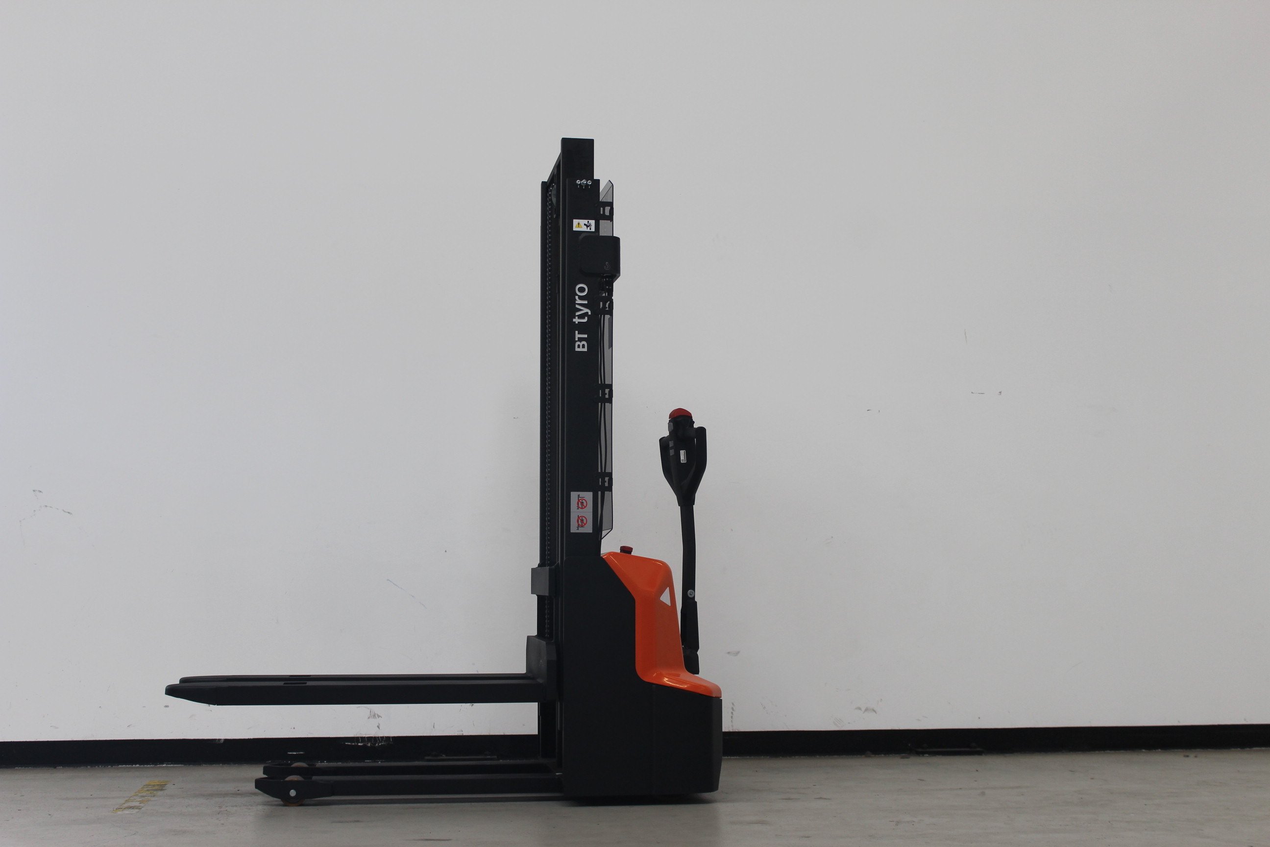 Elektrischer Hochhubwagen Toyota SWE120L (BJ: 2021)