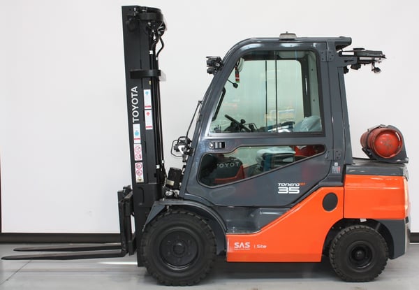 Treibgasstapler Toyota 06-8FGJ35F (BJ: 2021)